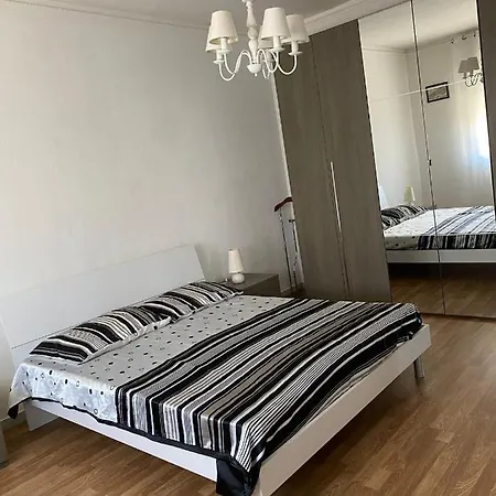 Swing House Apartament *
